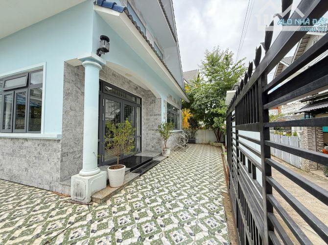 Giảm 2 Tỷ Bán Gấp Villa Hoàn Công Ngang 13m Đường Ô Tô Đang Kinh Doanh Lưu Trú 10.5 Tỷ - 4