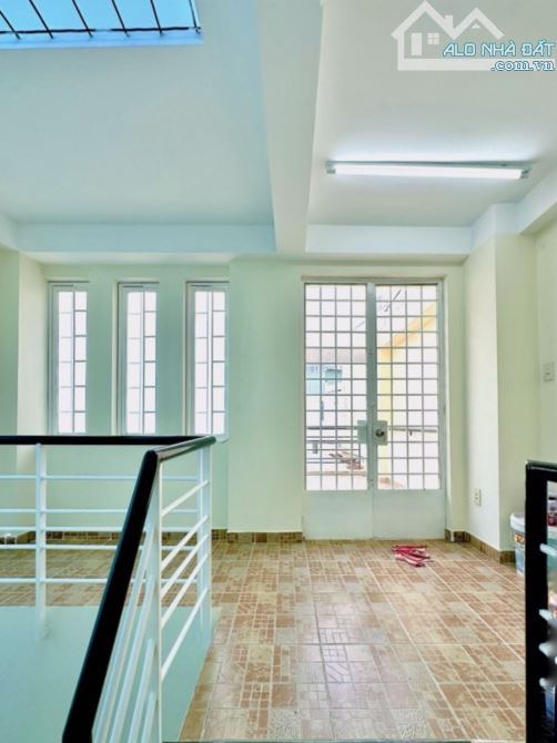 Hiếm, nhà 4 tầng - HXH Tô Hiến Thành, Quận 10 – 4.1m nở hậu, 2PN, giá tốt 6.6 tỷ - 4
