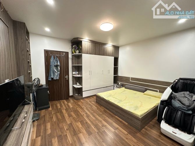 Bán căn Hoàng Huy Mall 78m Thang Máy. Giá 13.2 tỷ - 4