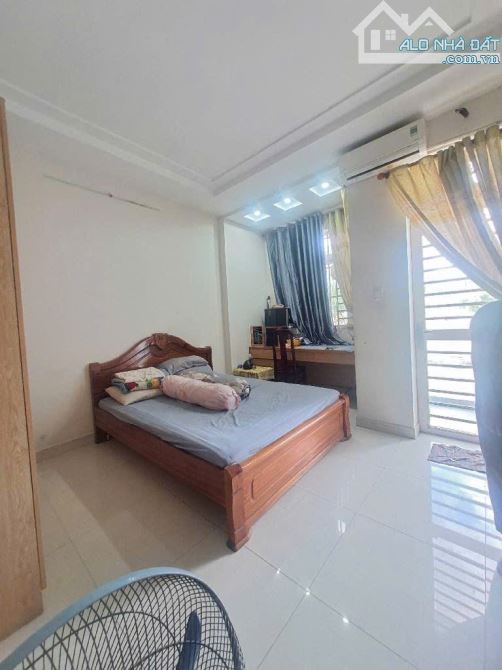 🏘️Nhà 3 TẦNG - THẠNH LỘC 15, Quận 12- Ngang KHỦNG 12m-DT 200m2- SẴN DÒNG TIỀN- 💰 13 tỷ - 4