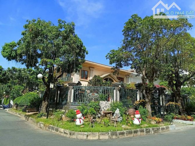 BÁN SIÊU BIỆT THỰ MỸ TÚ 2 – PHÚ MỸ HƯNG, QUẬN 7 góc 2 mặt tiền - 4