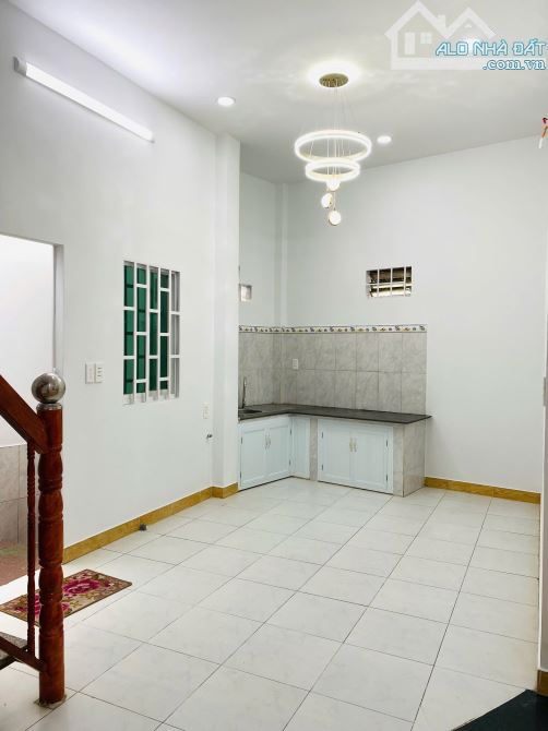 Nhà 1 trệt 1 lầu 2PN đường 339 đỗ xuân hợp Q9 sổ hồng riêng giá rẻ - 4