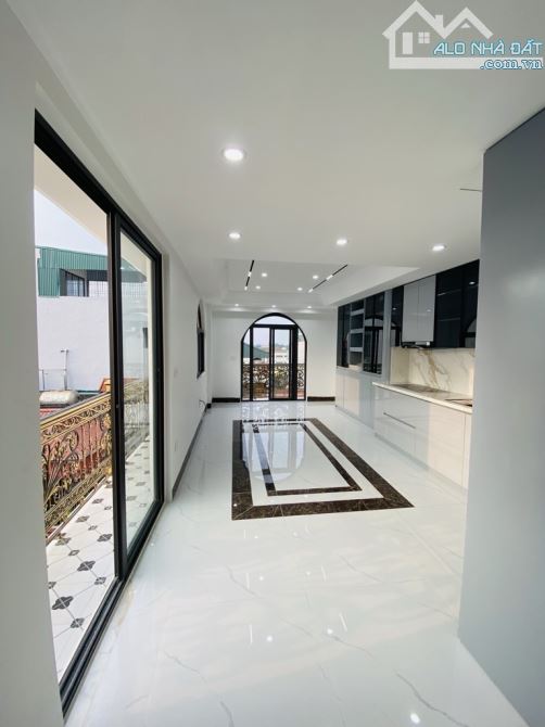 Bán nhà Sài đồng - Long Biên - DT 45/60m - 6 tầng - 4