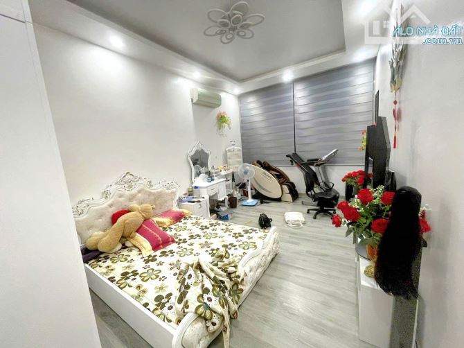 Bán nhà Hoa Lư - Hai Bà Trưng, Dt 46m2, 4t, mt 4m, 12.8 tỷ, kinh doanh. - 4