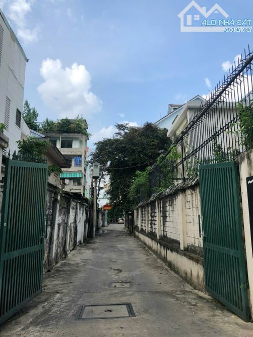 Căn góc 2 mặt tiền 240 Pasteur, P. Võ Thị Sáu, Quận 3 (cũ). Tổng DT đất: 335m2. Chỉ:200 tỷ - 4