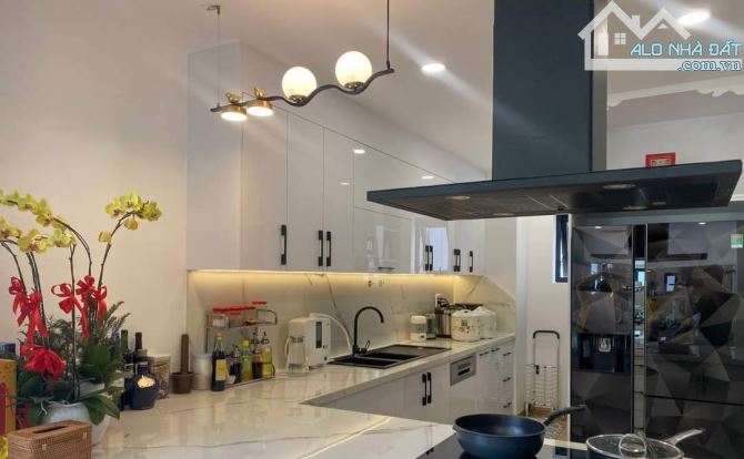 Nhà Phố 4 Tầng Cực Đẹp | gần 100m2 - Ngang 5.5m | Ôtô ngủ trong nhà | Tặng Full nội thất - 4