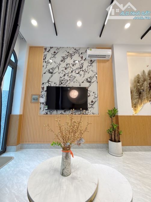 XÔ VIẾT NGHỆ TĨNH -55M² – FULL NỘI THẤT XỊN – NHÀ ĐẸP Ở NGAY- BÌNH THẠNH – NHỈNH 6 TỶ - 4
