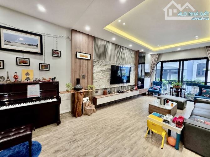 Bán Nhà Nguyễn Văn Cừ, Gia Thuỵ 78m2-2x tỷ-GARA Ô TÔ 7 CHỖ-THANG MÁY-FULL NỘI THẤT XỊN - 4