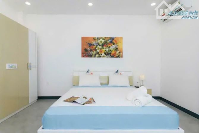 Bán nhà 3 tầng mặt tiền Trần Nguyên Hãn khu phố Hàn dt 80m2 - 5