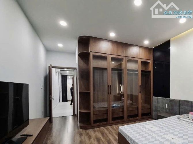 CHÚ VƯỢNG BÁN MẶT TIỀN CHO THUÊ ĐƯỜNG AN DƯƠNG VƯƠNG, QUẬN 5. GIÁ 5 TỶ 720/ 4mx17,5m - 5