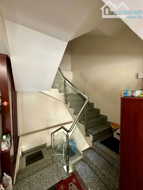BÁN NHÀ 5 TẦNG GARA Ô TÔ - HẺM XE TẢI  THOẠI NGỌC HẦU - GIÁ NHỈNH 9 TỶ - 5