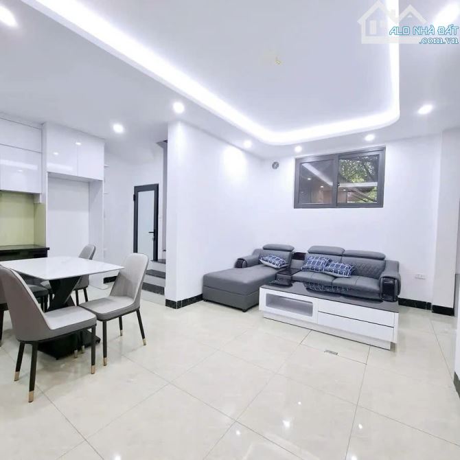 VVIP. BÁN NHÀ PHỐ TÔ VĨNH DIỆN. GẦN PHỐ. 40M2, 5 TẦNG, NHỈNH 8 ĐỒNG. - 5