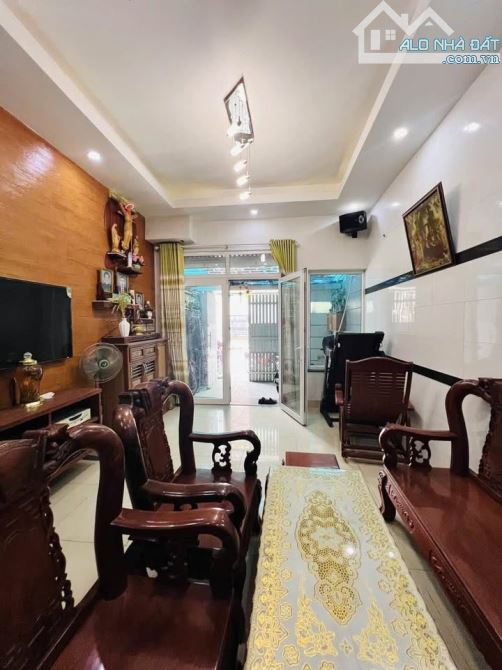 NHÀ HẺM NHỰA 7M XE HƠI  PHÚ THỌ HÒA,GẦN CHỢ NGUYỄN SƠN  4x18M 3 LẦU ST  GIÁ 7.2 TỶ - 5