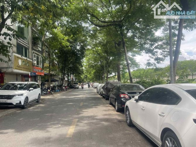 BÁN NHÀ QUAN HOA - NGUYỄN KHÁNH TOÀN TÒA CHDV 7TẦNG 220M2 39PH, DÒNG TIỀN 250TR/THÁNG - 5