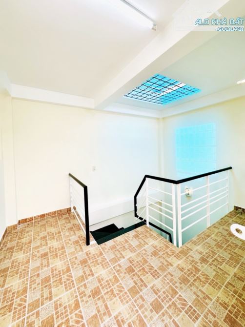 Hiếm, nhà 4 tầng - HXH Tô Hiến Thành, Quận 10 – 4.1m nở hậu, 2PN, giá tốt 6.6 tỷ - 6