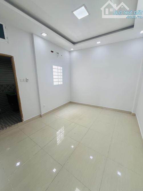 Bán nhà 3 tầng, Đường Tây Lân, DT 5X14, hẻm nhựa xe hơi, 5PN, khu cao tầng. - 6