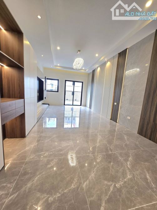 Nhà Ngọc Thụy 89X5T, TM, Phân lô, Vỉa hè, Ô tô tránh, KD, Công viên, TĐC Ngọc Thụy, 26.1 - 6