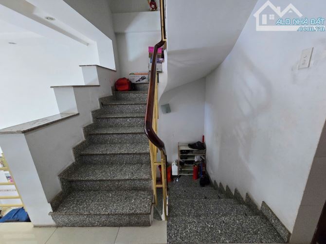 🏭 CHỈ 18,1TỶ SỞ HỮU NGAY CĂN NHÀ 5TẦNG(5x18,5)HẺM XE TẢI NGUYỄN CẢNH CHÂN – QUẬN 1 📍 - 6
