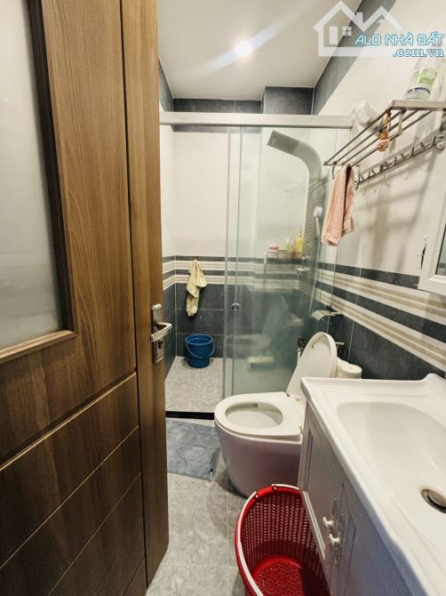 *BÁN NHÀ MẶT TIỀN - BÀ ĐIỂM - HÓC MÔN - NHÀ ĐẸP BTCT 4 TẦNG CHỈ 7TỶ TL. - 7