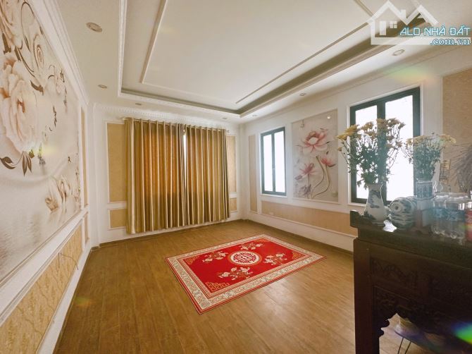 Bán nhà Thạch Bàn, ô tô đến cửa, lô góc, 42m2, 5t, mt 4.5m, 7.95 tỷ - 7
