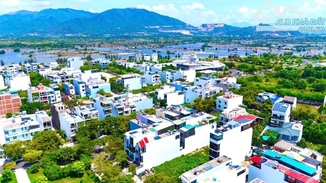 Bán lô đất KĐT An Bình Tân - Đường T12. - DT: 100m2. - Sổ Hồng không ép xây - 8