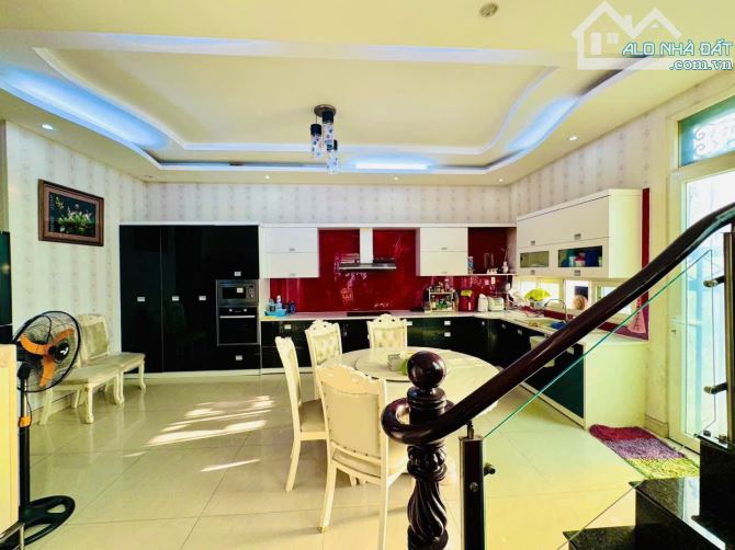 Bán biệt thự 1T1L 16x22.8m hoàn công, hẻm Tô Vĩnh Diện kế làng đại học - 8
