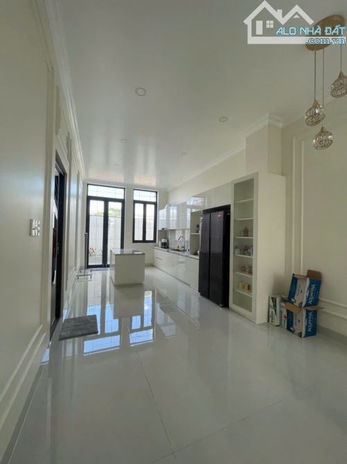 Biệt thự đẹp xã Bình Mỹ , Củ Chi dt 245m2 1 lầu 4pn 5wc giá 12,8 tỷ - 9