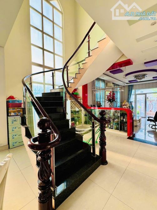 Bán biệt thự 1T1L 16x22.8m hoàn công, hẻm Tô Vĩnh Diện kế làng đại học - 9