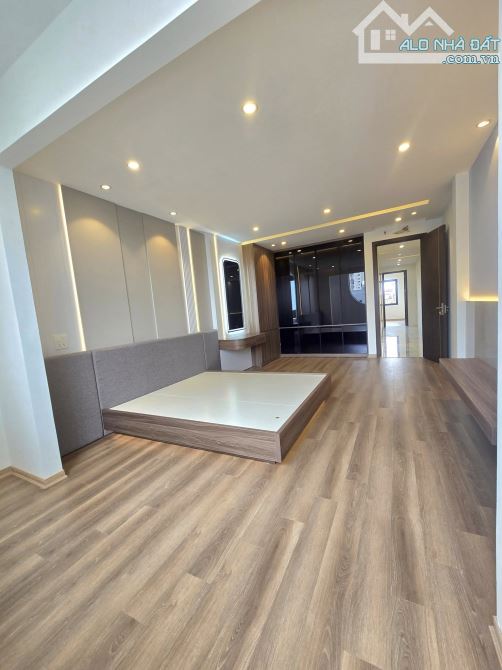 Nhà Ngọc Thụy 89X5T, TM, Phân lô, Vỉa hè, Ô tô tránh, KD, Công viên, TĐC Ngọc Thụy, 26.1 - 9