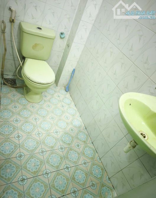 Bán nhà 03 tầng hẻm Hùng Vương, thành phố Quảng Ngãi - 9