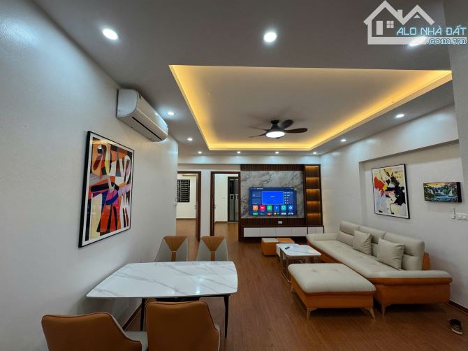 Bán CHCC Toà 4F Vũ Phạm Hàm, Yên Hòa, Cầu Giấy. Gần Nguyễn Khang. 88m2. 7,5 Tỷ - 9