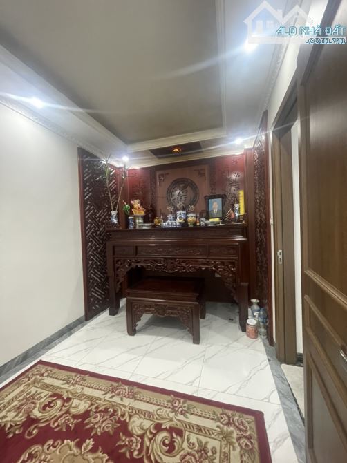 NHÀ DÂN XÂY,5 tầng/  34m2/7.9 tỷ - FULL NỘI THẤT - THANH AM, LONG BIÊN – 15m oto TRÁNH - 9