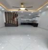 Bán nhà phố Nguyễn Văn Linh, 30m2- 5 tầng- mt4.5m- 5.55 tỷ, gần Nguyễn Lam