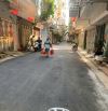 Bán nhà phân lô phố Trần Quốc Hoàn, Cầu Giấy 40m x6T đường ô tô tránh ngõ thông ra đường P