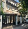 Bán nhà đơn giá đất, 13x19m- Đ- Dương Quảng Hàm, P6, tách được 3 lô,vị trí đẹp, Giá 20,5tỷ