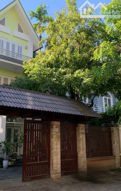 BIỆT THỰ LÀNG VKCA – HÀ ĐÔNG  216m² – 4 tầng – 42 tỷ