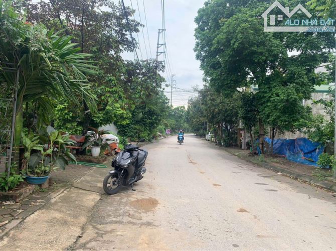 Chỉ với 1,1 tỉ sở hữu ngay lô đất phường Tùng Thiện sổ đỏ Hà Nội , ngõ ô tô tránh