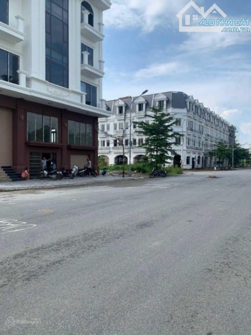 cần bán lô đất đấu giá 77,5m2 tại Kim Chung Hoài Đức, gần đường 24m giá đầu tư