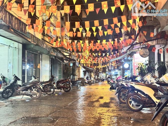 BÁN NHÀ PHỐ PHÚC TÂN -QUẬN HOÀN KIẾM -70 m2- CẤP 4 -MẶT TIỀN 6 M 3