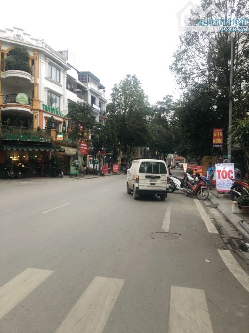 Cần bán gấp nhà kđt văn phú, mặt chợ văn la. kinh doanh ngày đêm