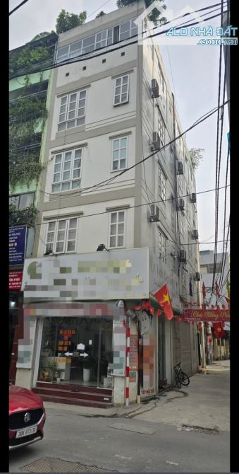 Cần bán nhà mặt phố Xuân Đỉnh diện tích 99m, 5tầng full nội thất.