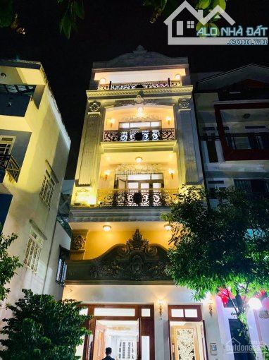 Siêu phẩm MT Nam Kỳ Khởi Nghĩa, P7,Q3. ngang (4m x 10m) nhà 4 tầng.HDT 40tr/th. giá 16 tỷ