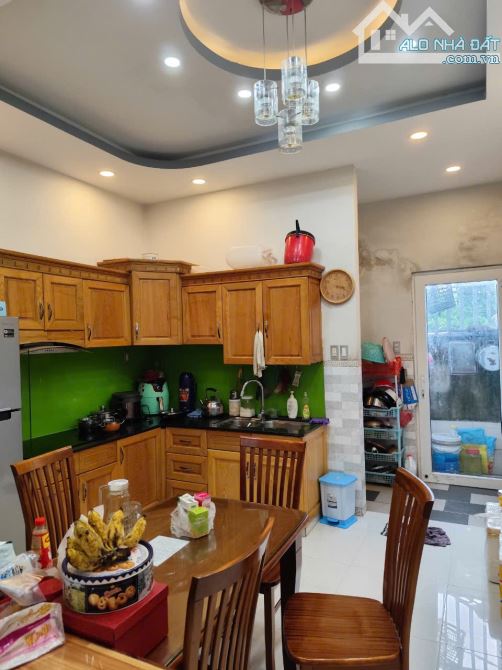 CẦN BÁN GẤP NHÀ 3 TẦNG GẦN VẠN PHÚC CITY THỦ đức,giá chỉ 5,85 tỷ