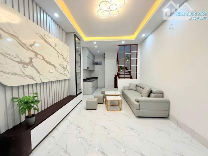 Cho thuê nhà nguyên căn 5 tầng – Ngõ 294 Kim Mã, Ba Đình