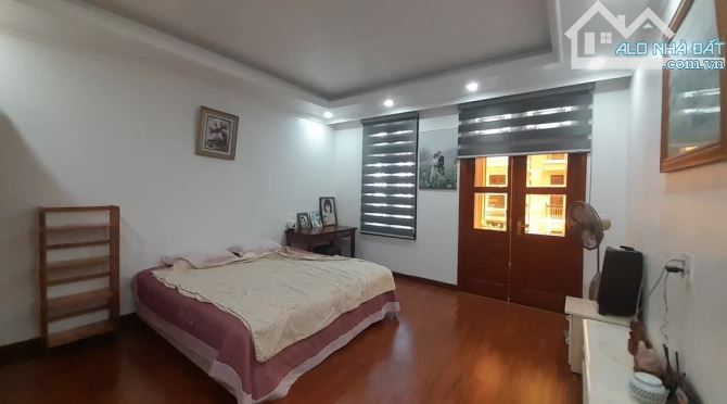 Bán nhà Hoàng Ngọc Phách, Kênh Dương, Lê Chân,  4 Tầng, 105m2, 15,5 tỷ