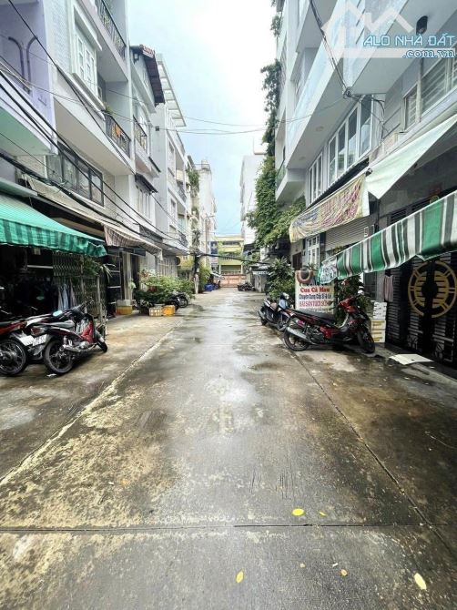 9 tỷ -BÁN NHÀ QUẬN 4: KDC HH, ĐƯỜNG SỐ XE HƠI TÂN VĨNH, 5 TẦNG HOÀN CÔNG