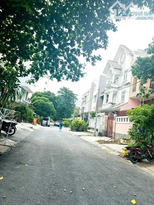Bán đất vị trí vàng Bình Thạnh – Ngay khu biệt thự, gần trường Hutech – 4x20m giá tốt