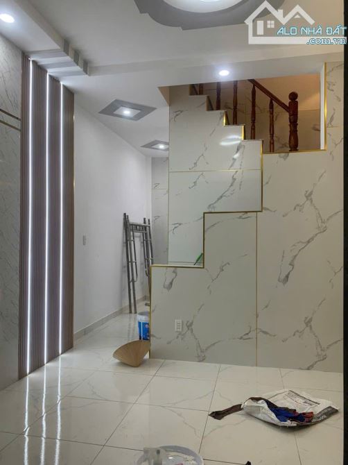 Bán Nhà SHR, 4 x8m, ngay cây xăng Tân KIm, QL50.