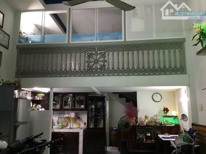 Căn góc nở hậu,  2 Mặt thoáng, Phạm Văn Hai P5 Tân Bình 4 tầng st, gần 40m2 chỉ 8 tỷ TL