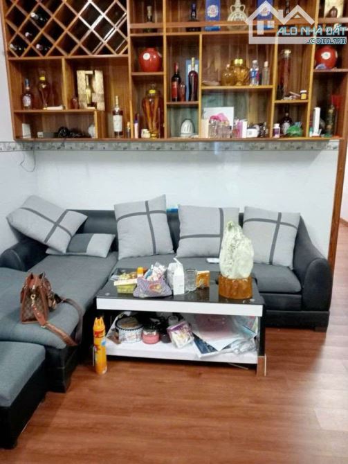 Chủ Cần Bán nhanh Căn nhà 800triệu Sổ hồng Riêng Ngay Thái Thị Giữ Bà Điểm Hóc Môn 100m2